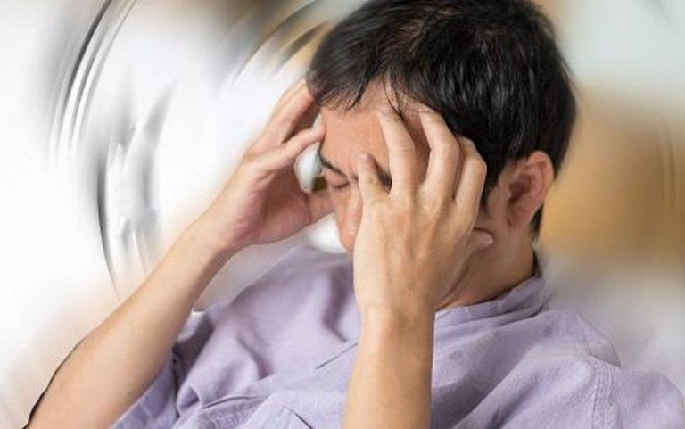Chóng mặt ù tai là bì gì? Top nguyên nhân và cách phòng tránh nguy hiểm
